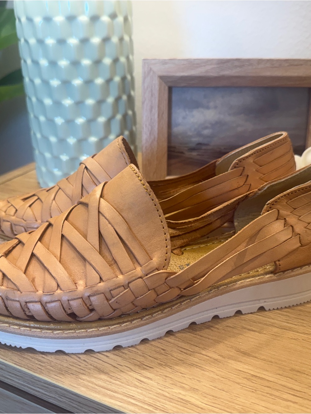 Woven Leather Huarache Flats in Tan size 8 - Picture 3 of 6